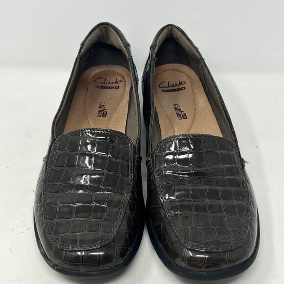 Clarks Womens Gael Feline Brown Slip On Embossed Croc Patent Size 9.5M - Picture 2 of 9
